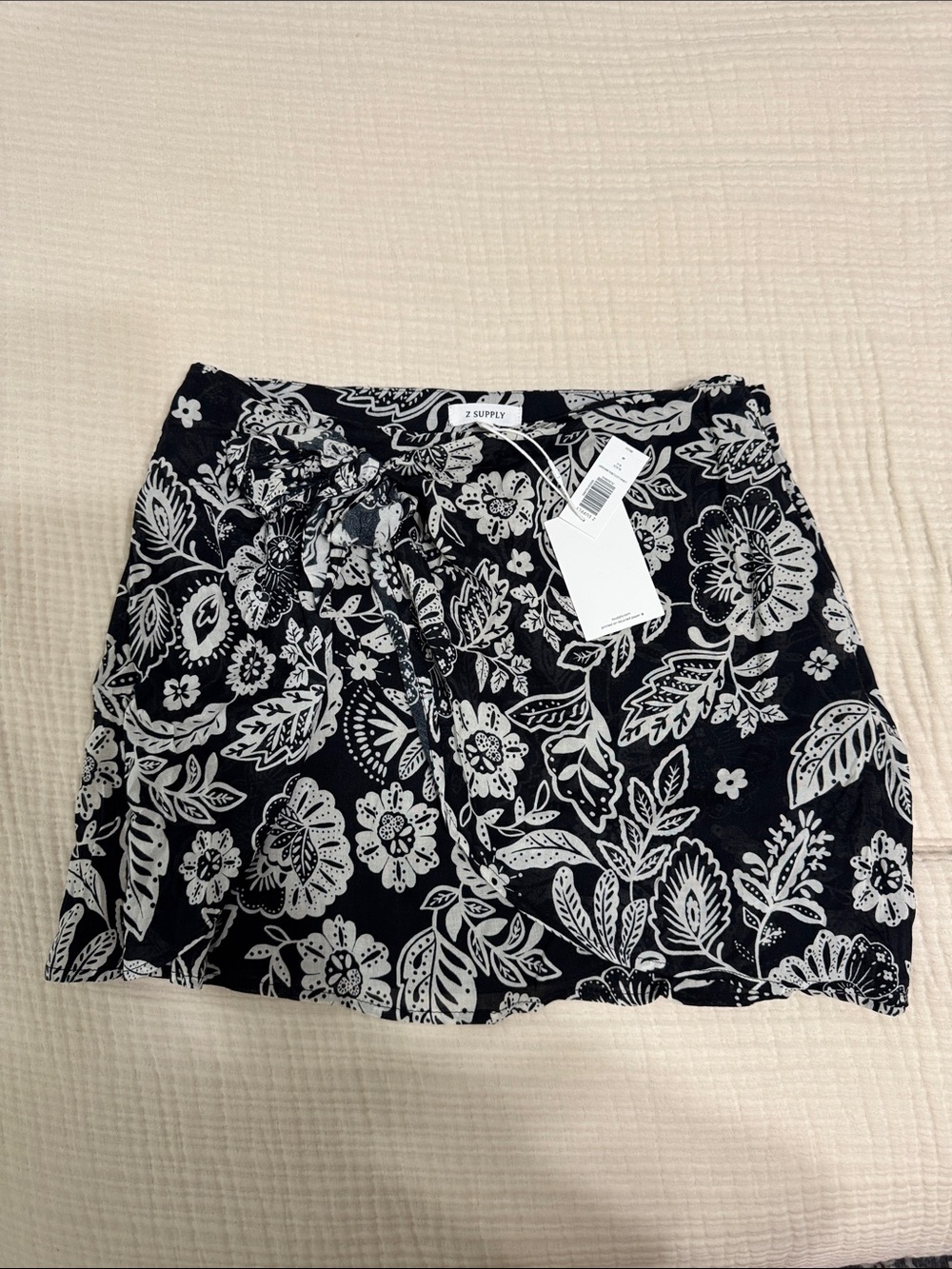 Z Supply Black & White Floral Tie-Waist Mini Skirt